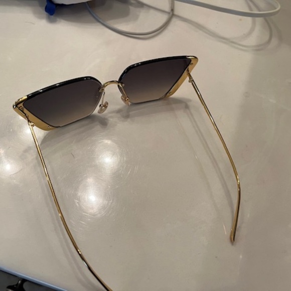 Louis Vuitton Moon Metal Cat Eye Sunglasses - Picture 6 of 10